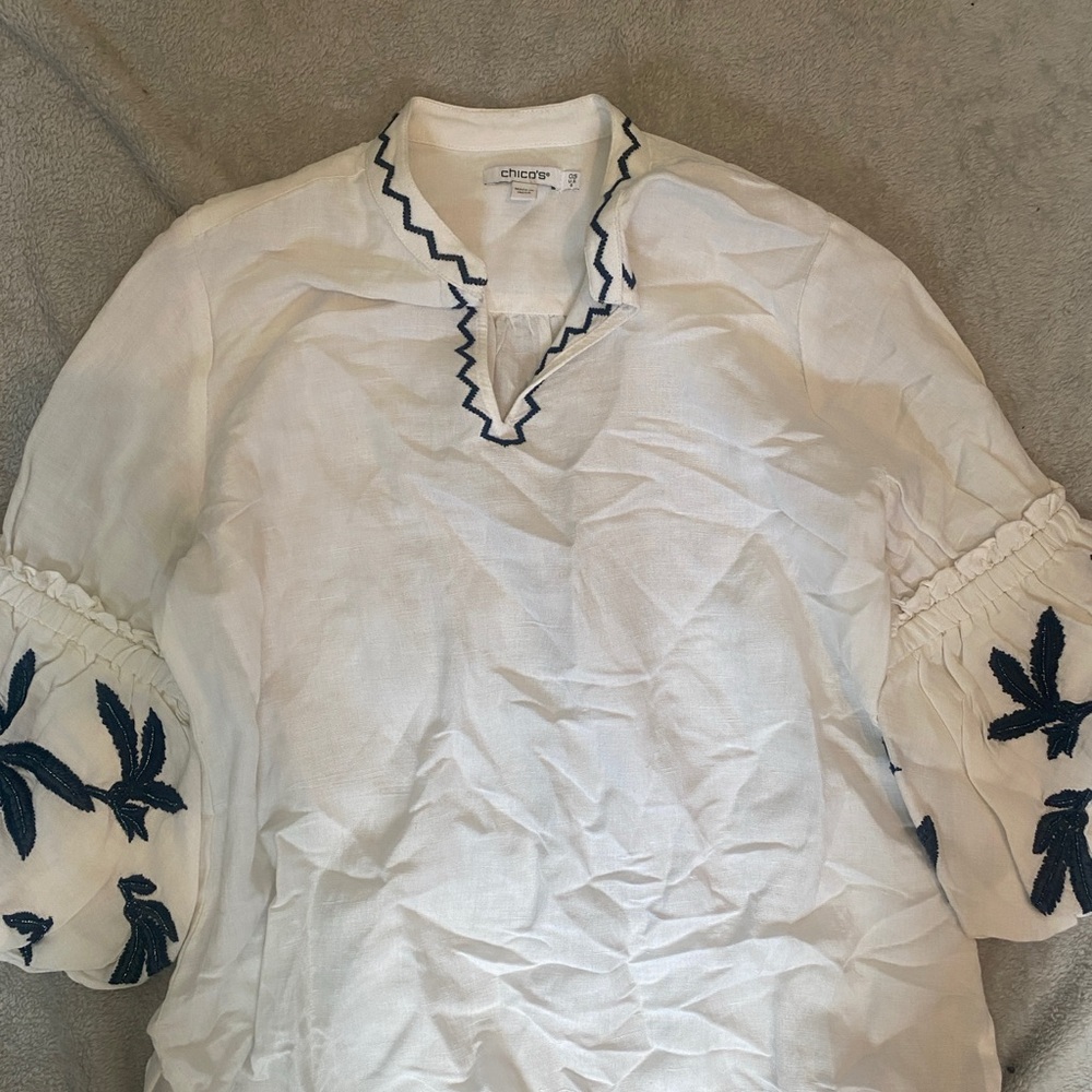 Chico's Ivory Top with Navy Zigzag Detail
